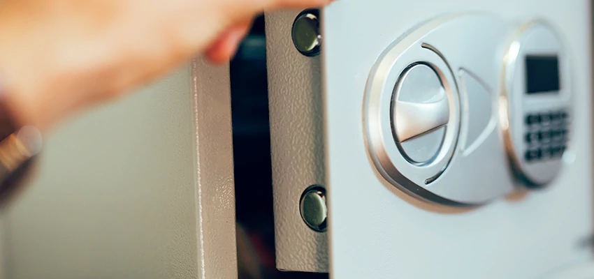 Fingerprint Safe Openers in Stockton, CA